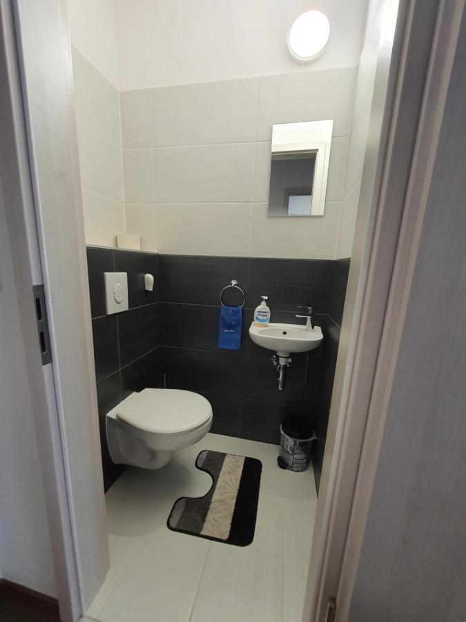 Park West Apartment - Free Parking Budapest Extérieur photo